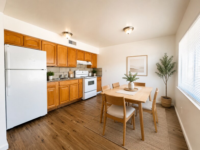 More Photos Of 2043 E Saginaw Way, Fresno Apartments For Sale