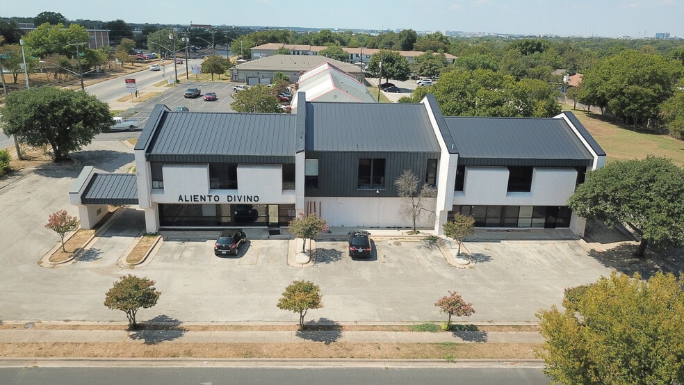 Primary Photo Of 1000 Payton Gin Rd, Austin Office For Sale