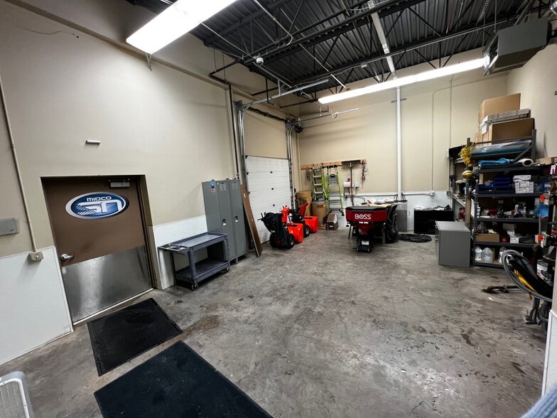 More Photos Of 3901 N Louise Ave, Sioux Falls Office For Lease