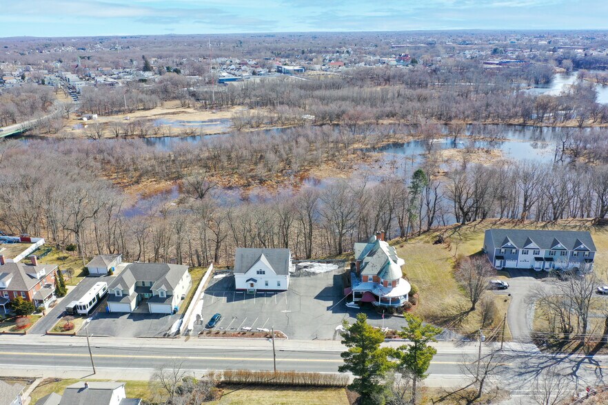 More Photos Of 1501 Lonsdale Ave, Lincoln General Retail For Sale