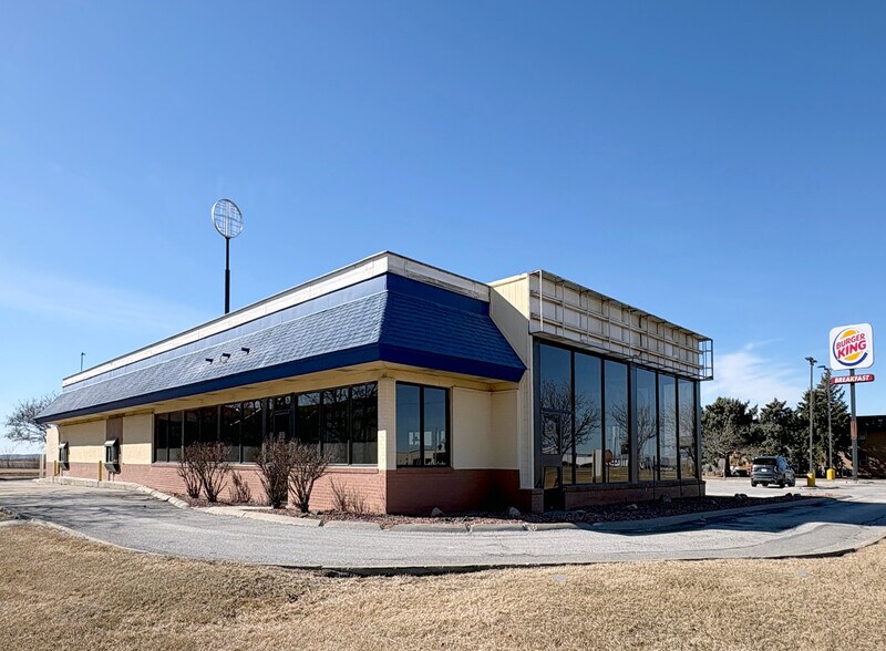 Primary Photo Of 3161 Joliet Ave, Missouri Valley Fast Food For Lease