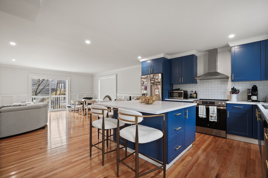 More Photos Of 24 Hoyt St, Stamford Apartments For Sale