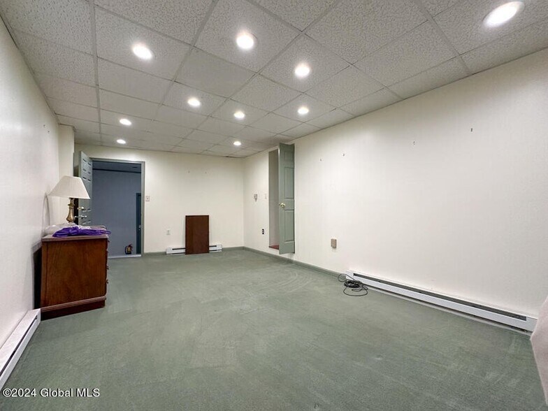 More Photos Of 8 Delaware Ave, Silver Bay Marina For Sale