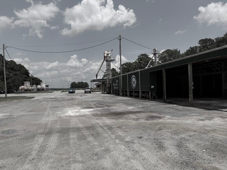 More Photos Of 28536 US Highway 264 E, Belhaven Industrial For Sale