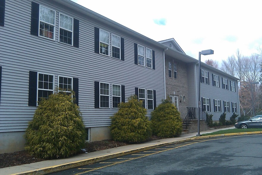 More Photos Of 10 Jefferson Plz, Princeton Office For Sale