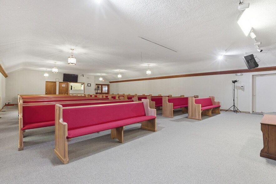 More Photos Of 768 S Broad St, Lancaster Religious Facility For Sale