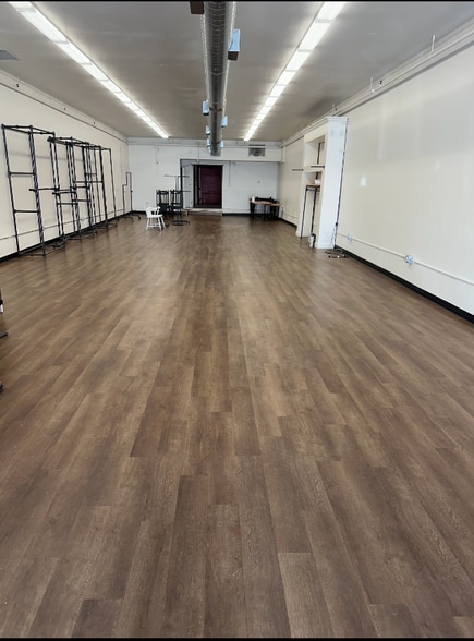 More Photos Of 121 N Cortez St, Prescott Storefront For Lease