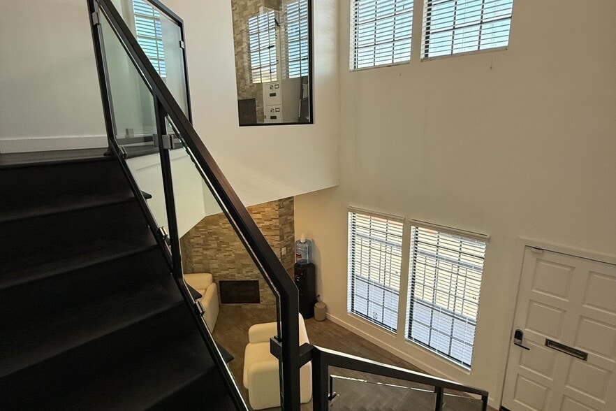 More Photos Of 207 W Alameda Ave, Burbank Office For Sale