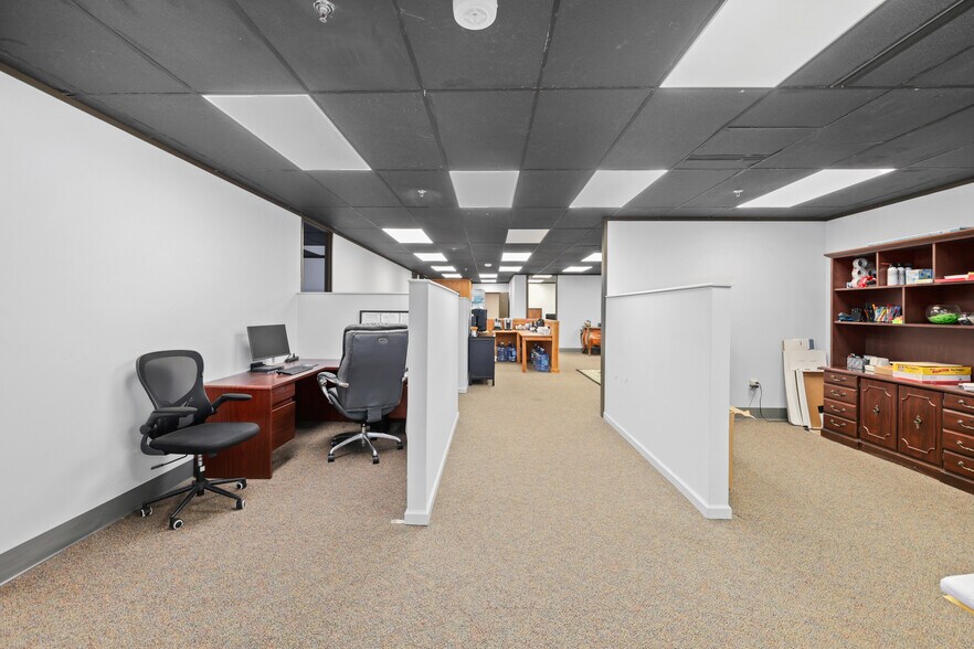 More Photos Of 233 E Bay St, Jacksonville Office For Sale