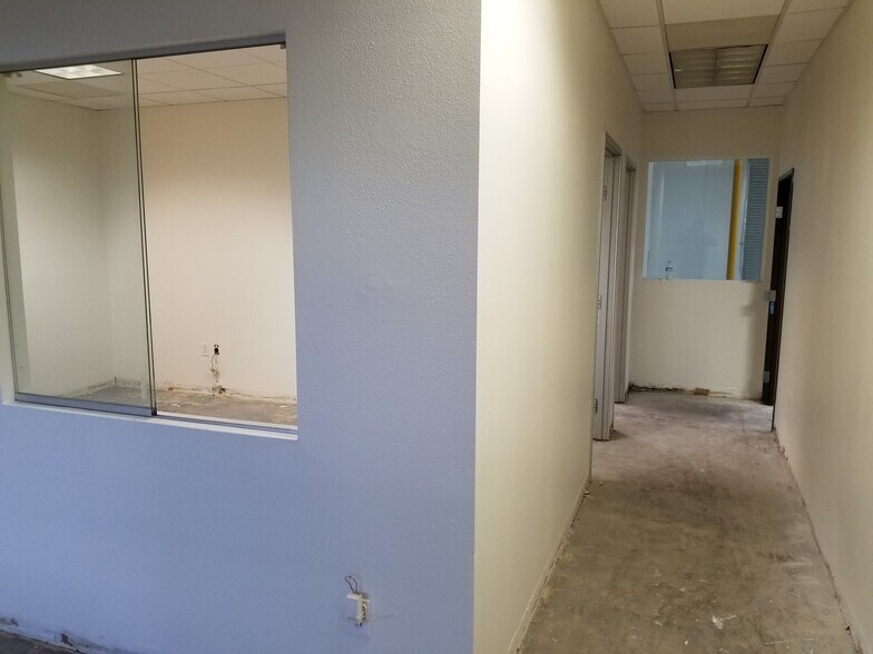More Photos Of 1433-1435 S Vernon St, Anaheim Warehouse For Sale