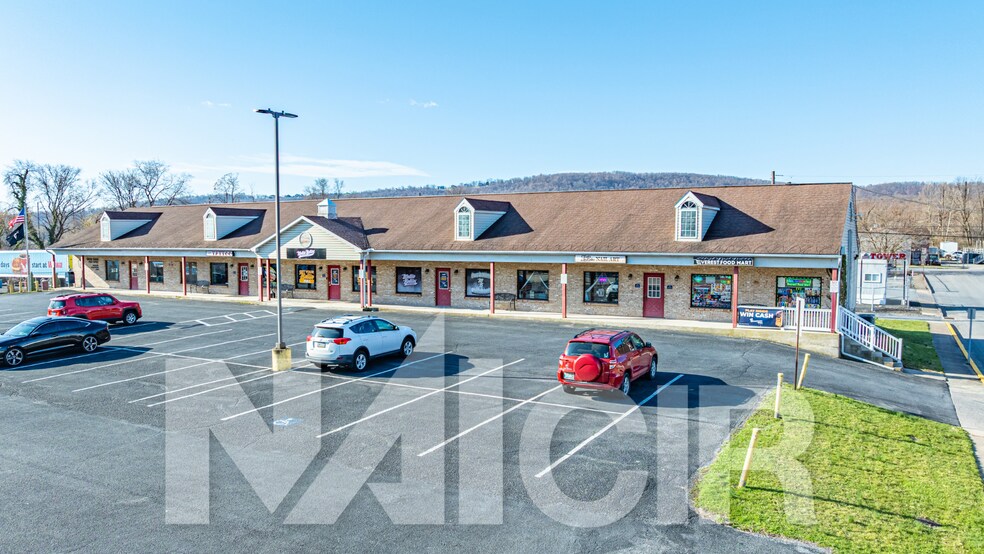 More Photos Of 311 2nd St, Highspire Restaurant For Lease