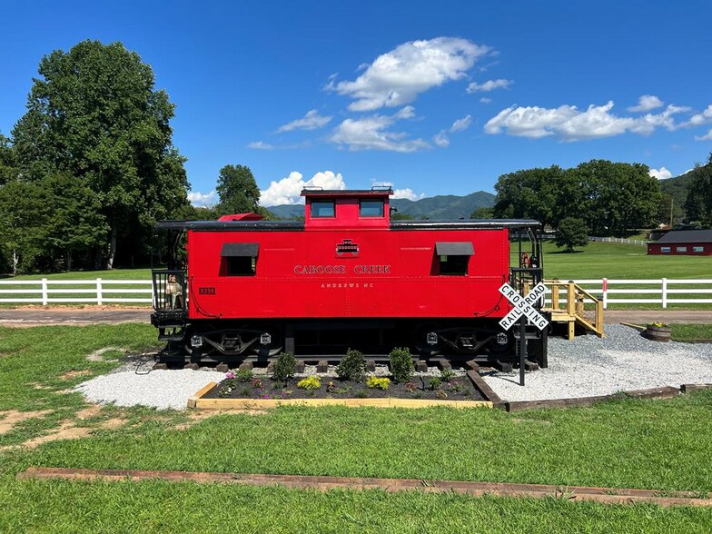 Primary Photo Of 45 Caboose Creek Ln, Andrews Specialty For Sale