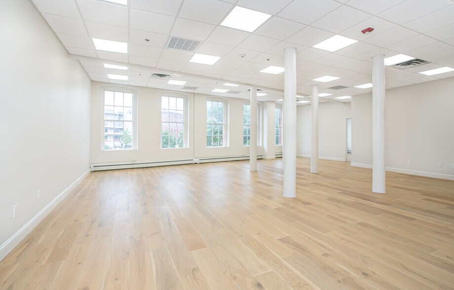 More Photos Of 101 Dyer St, Providence Office For Lease