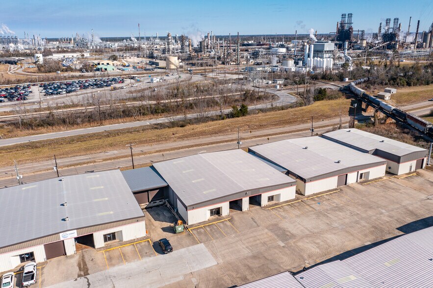 More Photos Of 804 PPG Dr, Westlake Warehouse For Lease