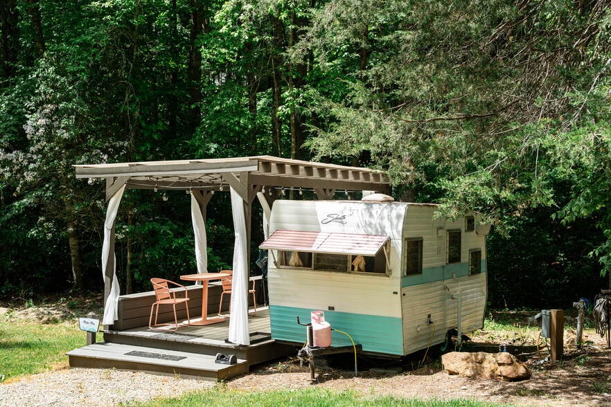 More Photos Of 38 Camp Ultima Blvd, Franklin Hospitality For Sale