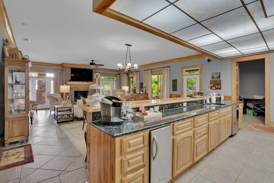 More Photos Of 1530 Buck Hill Rd, Ridgeway Industrial For Sale