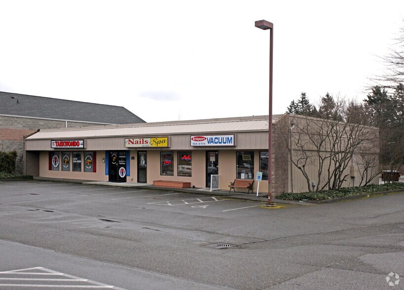 More Photos Of 2709-2811 Bridgeport Way, Tacoma Unknown For Lease