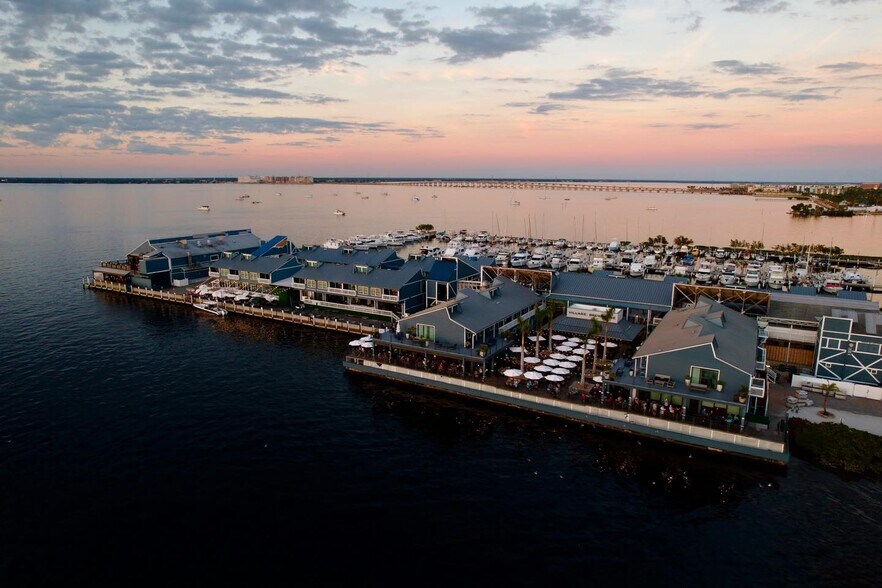 More Photos Of 1200 W Retta Esplanade, Punta Gorda Hotel For Sale