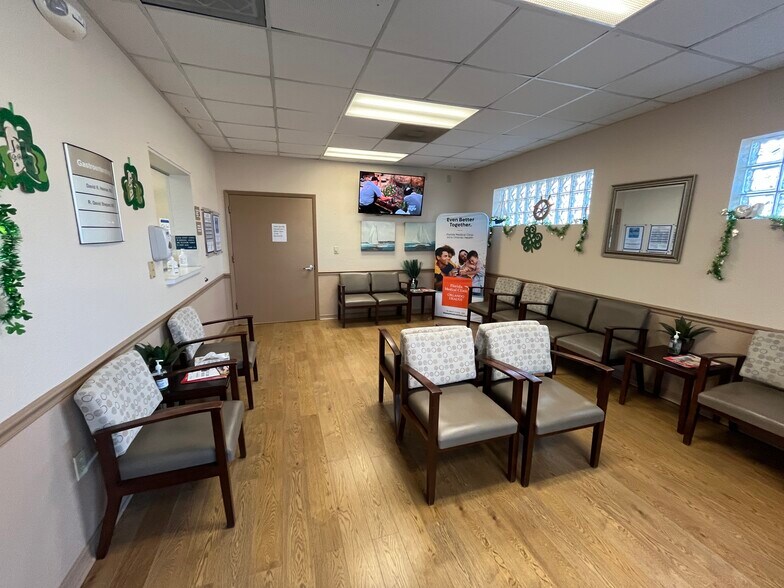 More Photos Of 4224 N Tampania Ave, Tampa Medical For Sale