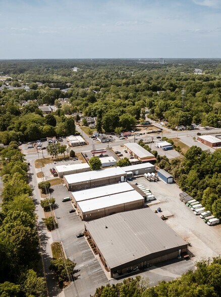 More Photos Of 510 Corliss St, Greensboro Light Manufacturing For Lease