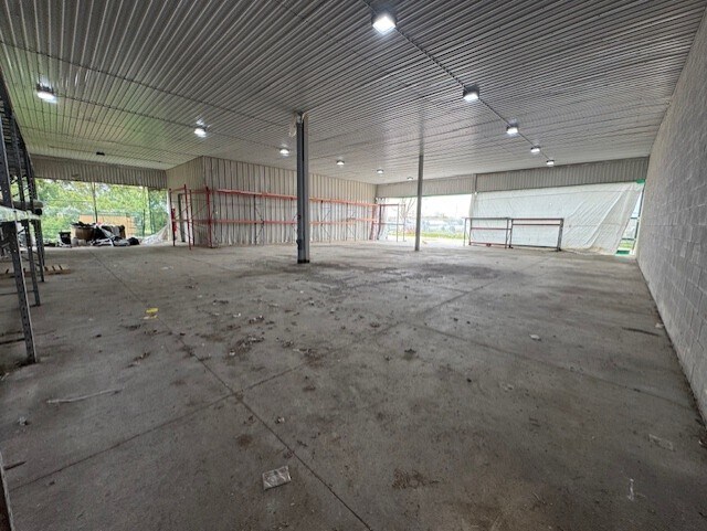 More Photos Of 2954 Ontario St, Perth East Freestanding For Lease