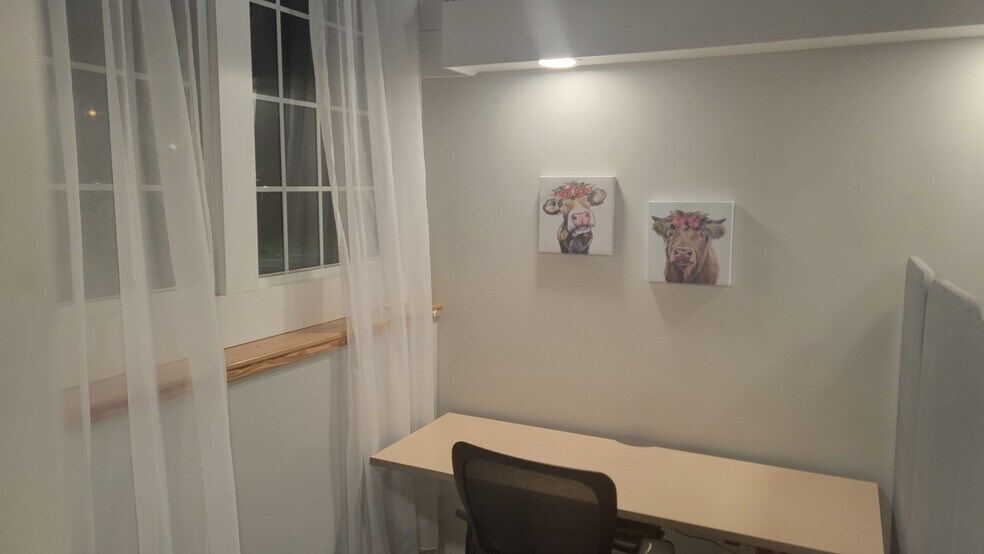 More Photos Of 119 Griswold St, Glastonbury Loft Creative Space For Lease