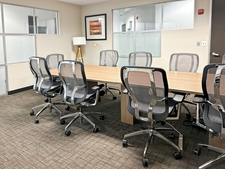 More Photos Of 800 W El Camino Real, Mountain View Coworking Space