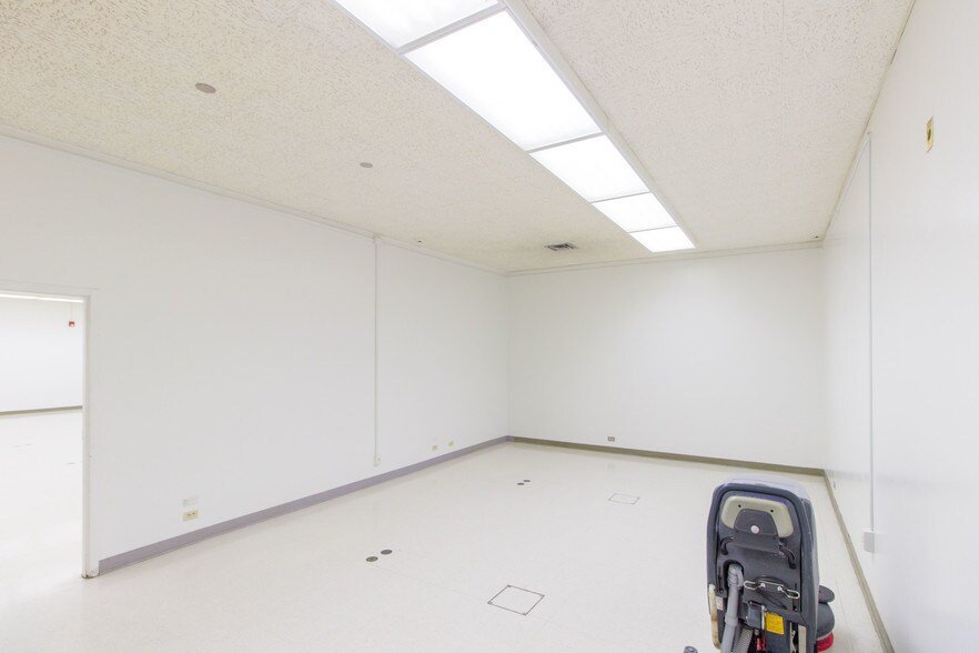 More Photos Of 2055 Garrett Way, Pocatello Office For Lease