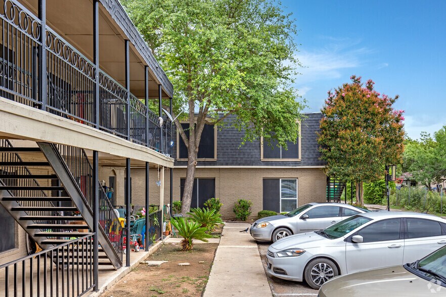 More Photos Of 1004 Allena Dr, San Antonio Apartments For Sale