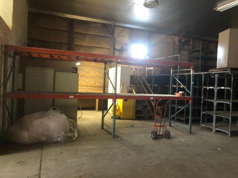 More Photos Of Beatty Rd, Latrobe Warehouse For Lease