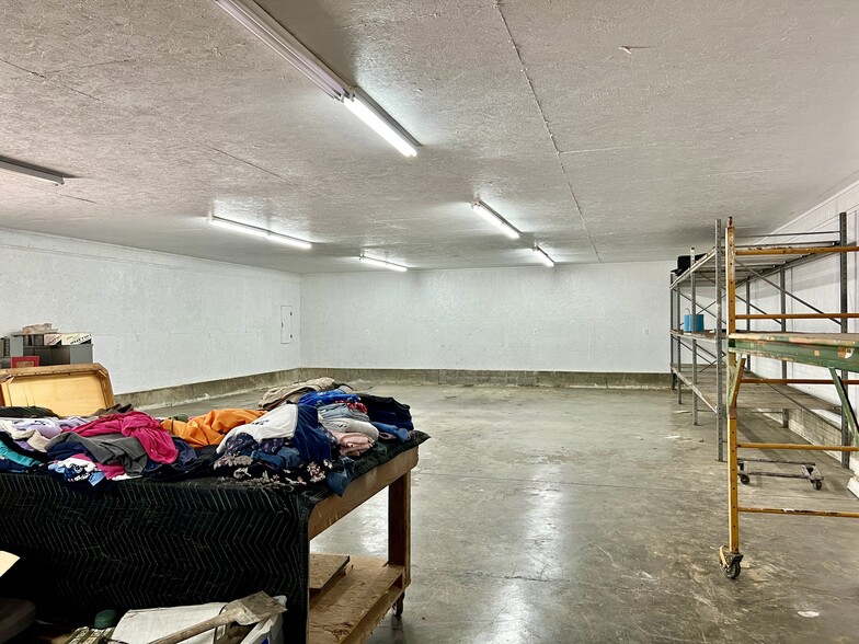 More Photos Of 103 N High St, Franklin Office Residential For Sale