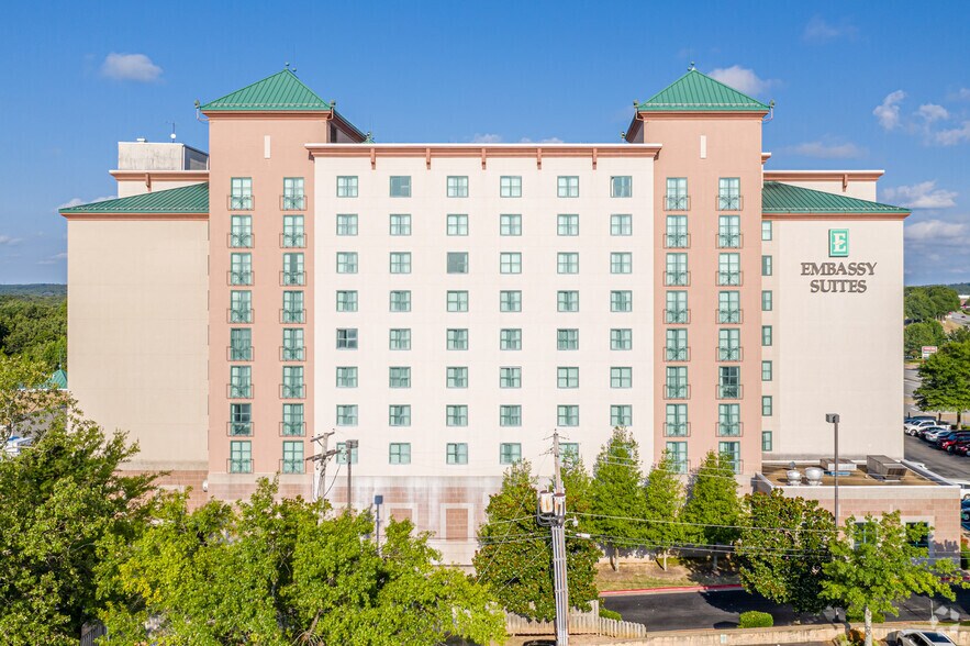 More Photos Of 11301 Financial Centre Pky, Little Rock Hotel For Sale