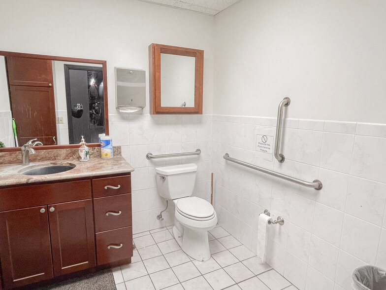 More Photos Of 233 Central Ave, Osseo Storefront For Sale