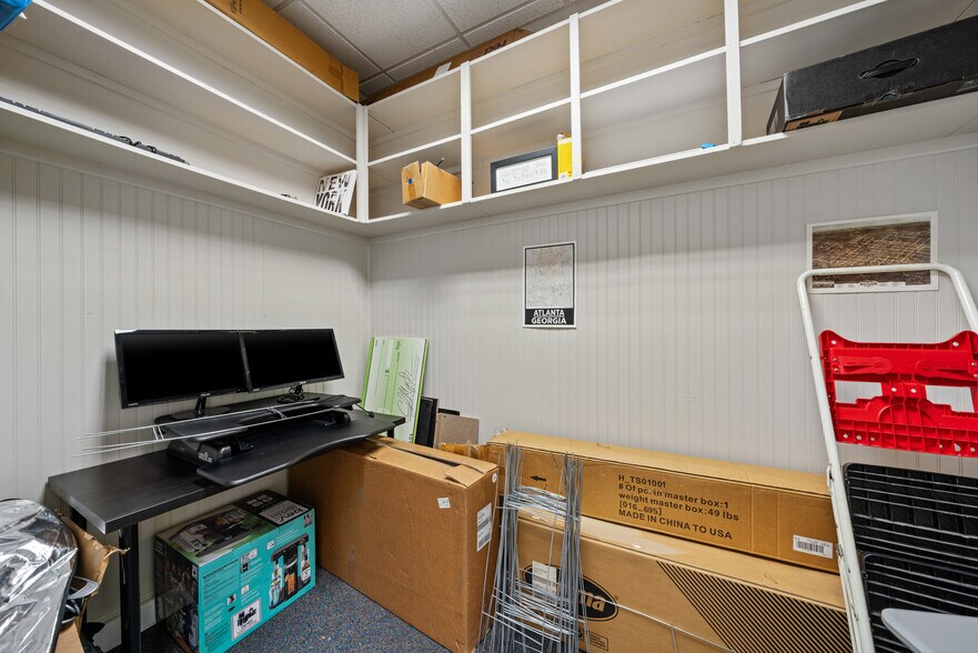 More Photos Of 17411 Bridge Hill Ct, Tampa Loft Creative Space For Sale