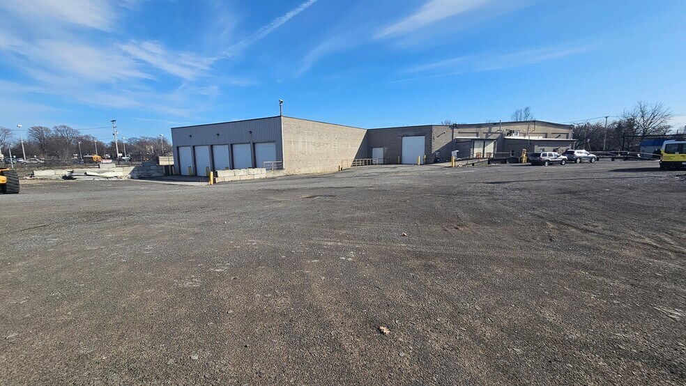Primary Photo Of 600 West Ave, Rochester Manufacturing For Lease