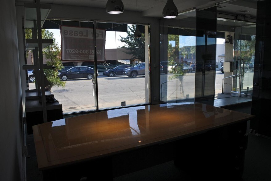 More Photos Of 31-77 W Del Mar Blvd, Pasadena Warehouse For Lease