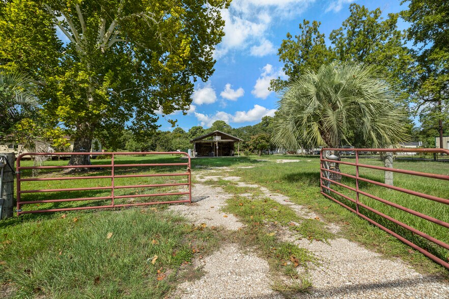 More Photos Of Gosling, Spring Land For Sale