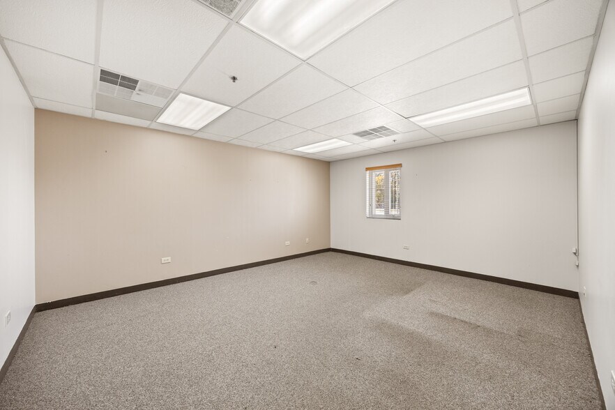 More Photos Of 501 N Main St, Wilmington Warehouse For Lease