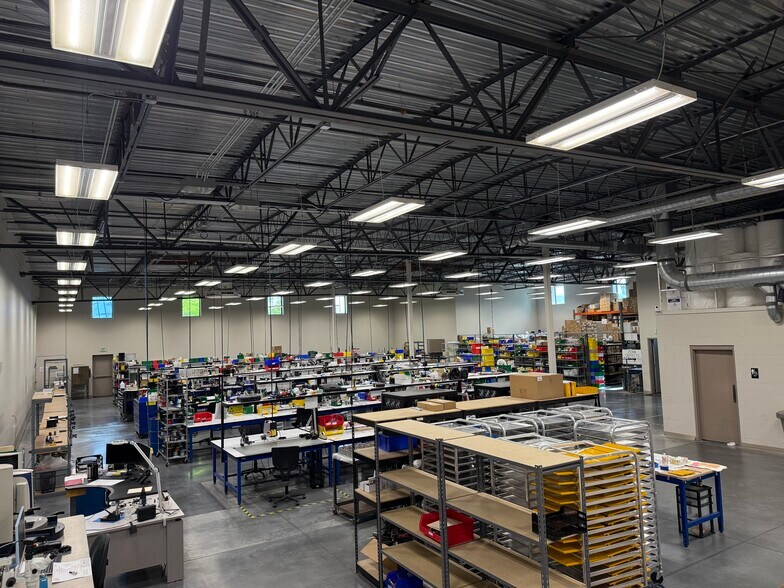 More Photos Of 12875 S Minuteman Dr, Draper Light Manufacturing For Lease