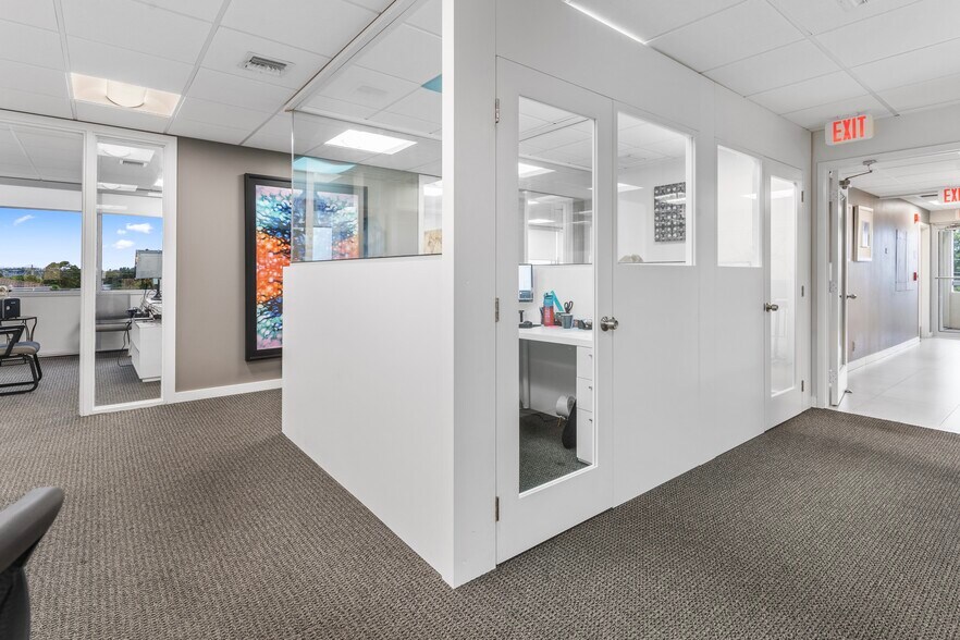 More Photos Of 701 E Commercial Blvd, Oakland Park Medical For Sale