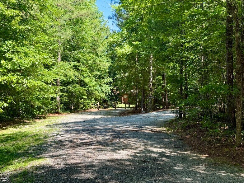 More Photos Of 701 Wingert Road rd, Greenwood Specialty For Sale