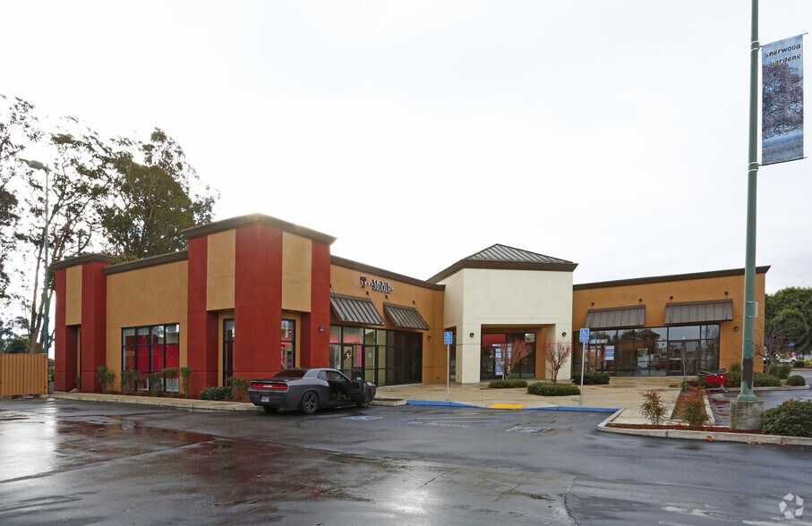 More Photos Of 903-971 N Main St, Salinas Storefront For Lease