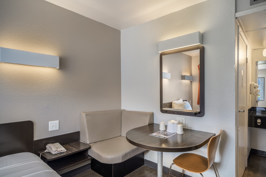 More Photos Of 750 Raintree Dr, Carlsbad Hotel For Sale