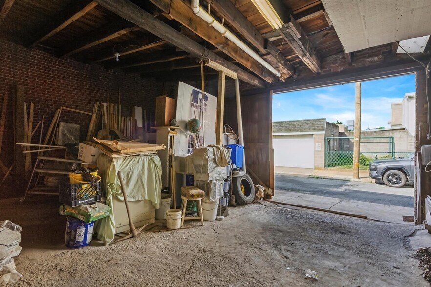 More Photos Of 2855 E Thompson St, Philadelphia Apartments For Sale
