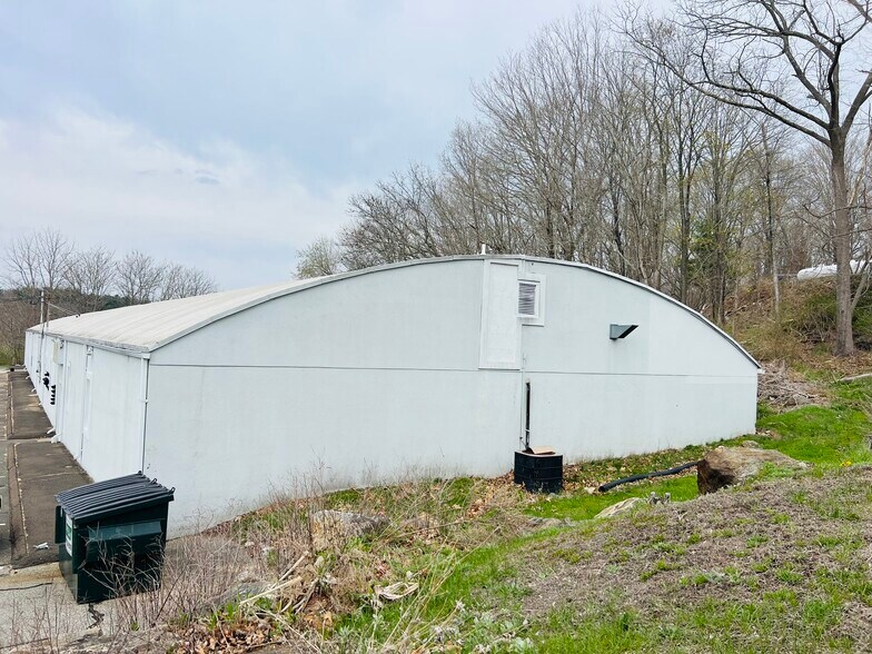 More Photos Of 16 Dr Foote Rd, Colchester Light Manufacturing For Sale