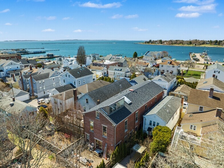 More Photos Of 145 Water St, Stonington Storefront Retail Office For Sale