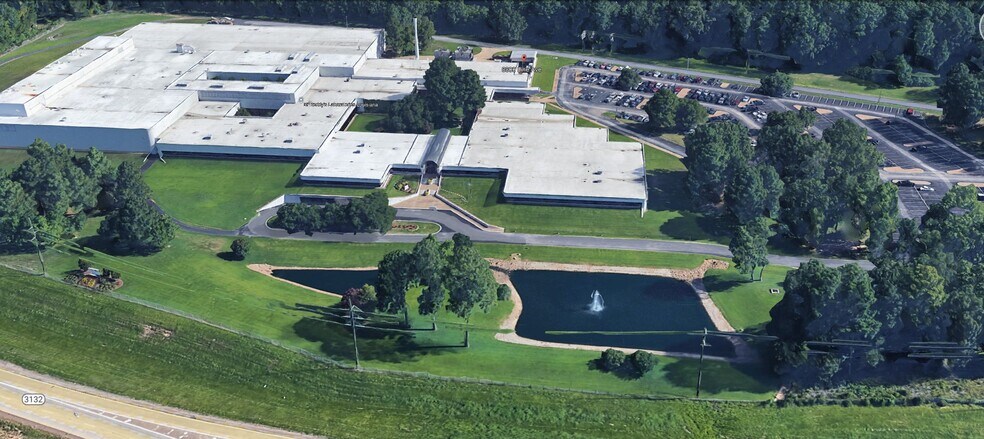 Primary Photo Of 8800 Line Ave, Shreveport Research And Development For Sale