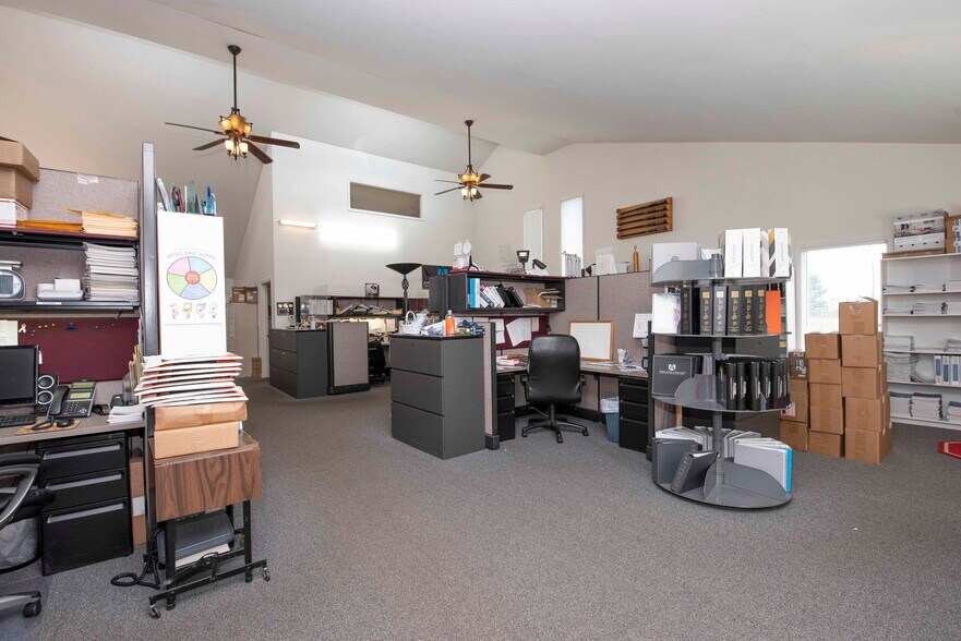 More Photos Of 17-19 S Main St, Manville Loft Creative Space For Lease