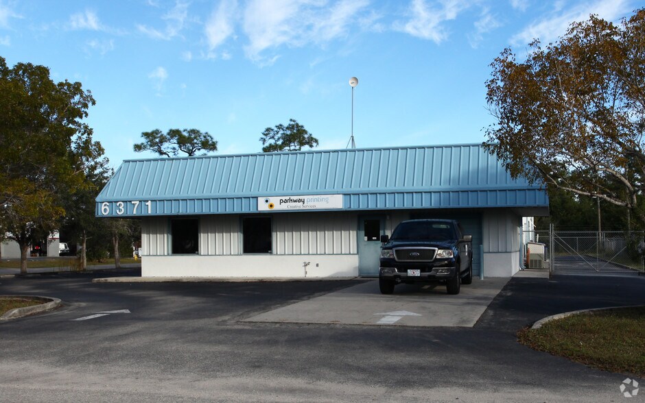 More Photos Of 6371 Arc Way, Fort Myers Manufacturing For Sale