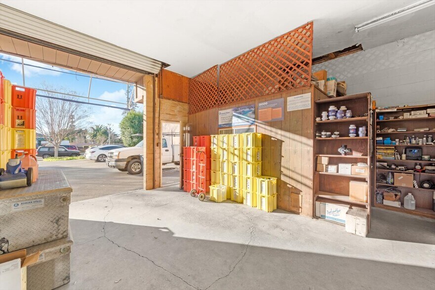 More Photos Of 300-330 Taylor St, Napa General Retail For Sale